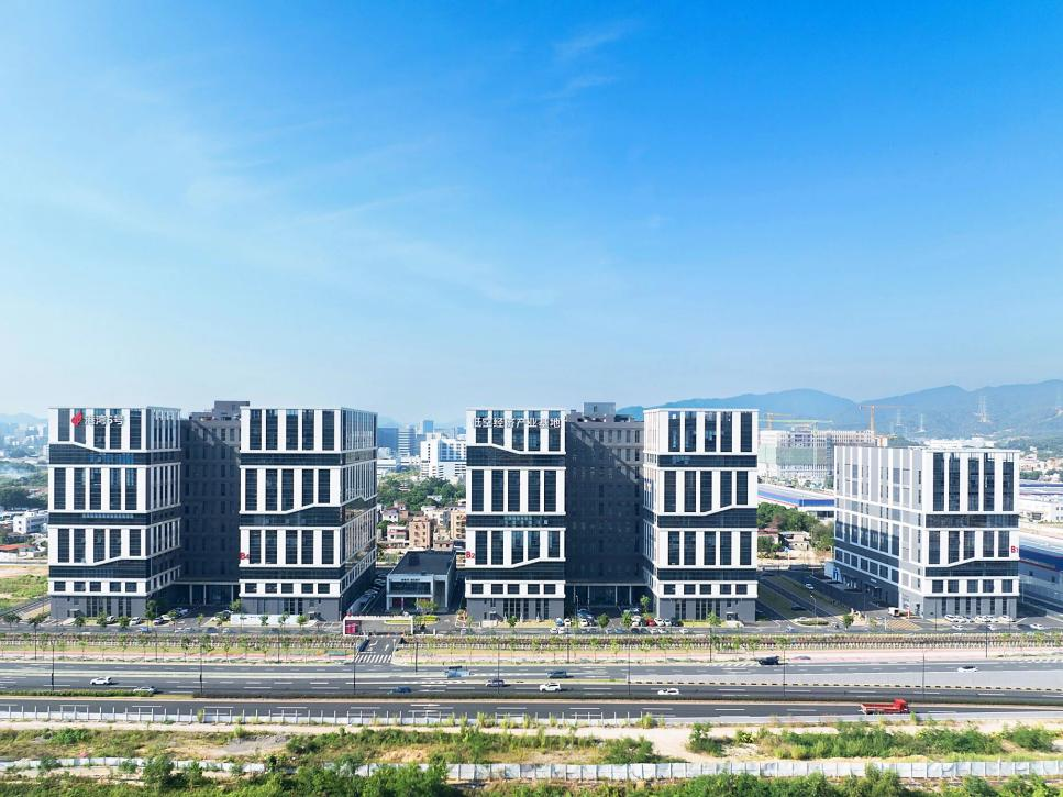 港湾5号·人为智能与机械人产业园喜迎“满堂红”，以精准“滴灌」匦商助力新质出产力发展提速